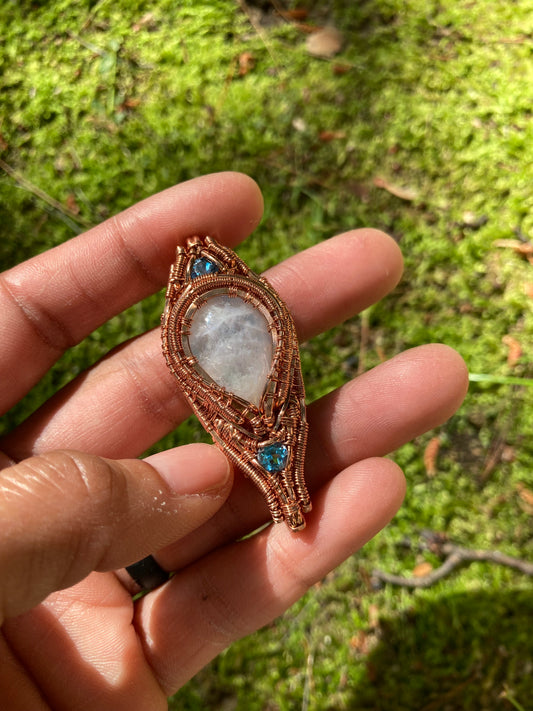 Copper Pendant With Moonstone & Topaz